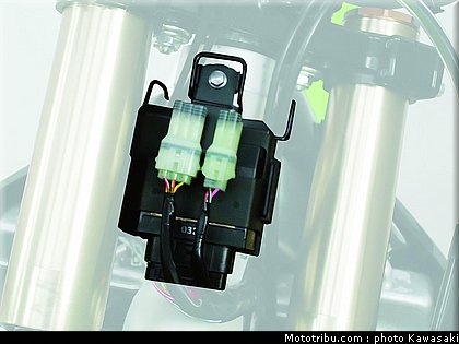 kawasaki_kx450f_2011_011.jpg