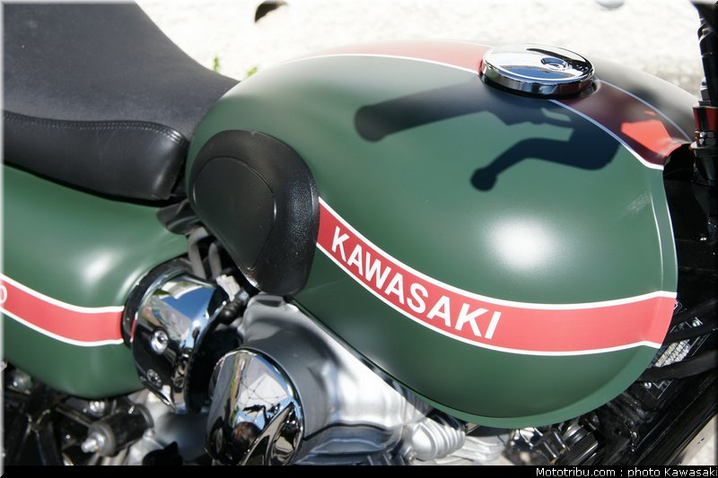 kawasaki_coupe_w800_gentlemen_2011_027