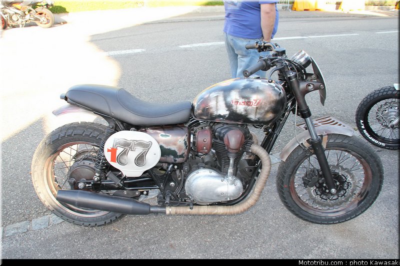 kawasaki_coupe_w800_gentlemen_2011_043