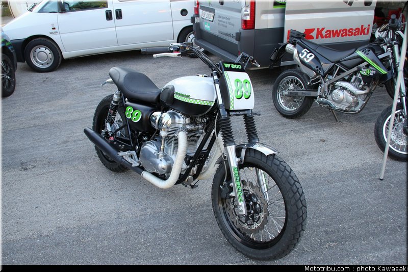 kawasaki_coupe_w800_gentlemen_2011_045