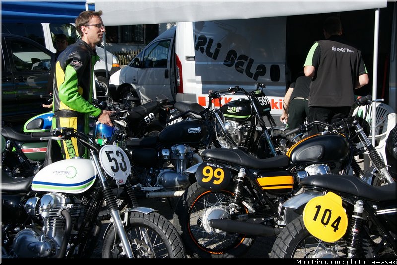 kawasaki_coupe_w800_gentlemen_2011_048