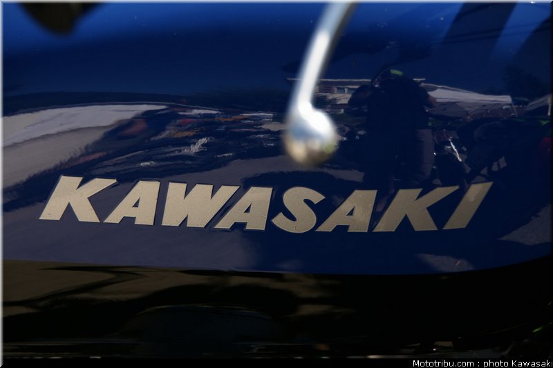 kawasaki_coupe_w800_gentlemen_2011_051