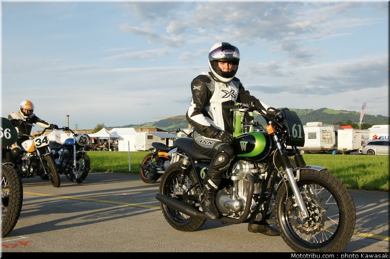 kawasaki_coupe_w800_gentlemen_2011_071