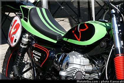 kawasaki_coupe_w800_gentlemen_2011_002.jpg