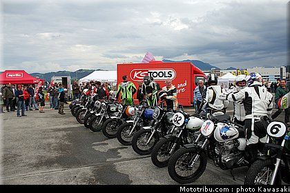 kawasaki_coupe_w800_gentlemen_2011_012.jpg