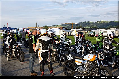 kawasaki_coupe_w800_gentlemen_2011_015.jpg