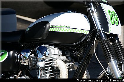 kawasaki_coupe_w800_gentlemen_2011_028.jpg