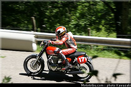 kawasaki_coupe_w800_gentlemen_2011_032.jpg