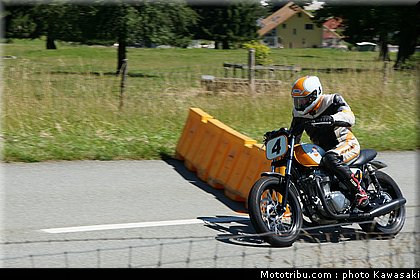 kawasaki_coupe_w800_gentlemen_2011_035.jpg
