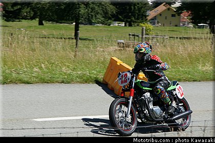 kawasaki_coupe_w800_gentlemen_2011_036.jpg