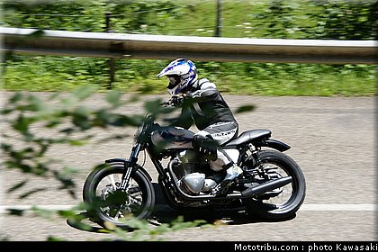 kawasaki_coupe_w800_gentlemen_2011_060.jpg