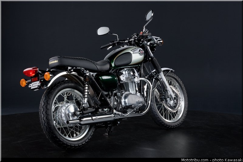 kawasaki_2012_w800_006