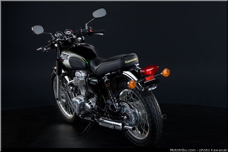kawasaki_2012_w800_007