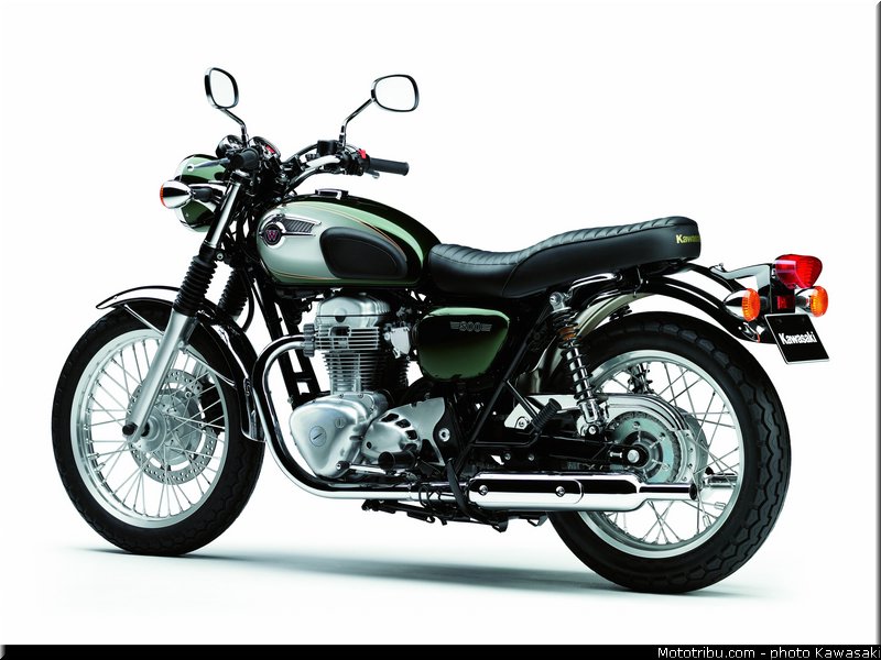 kawasaki_2012_w800_008