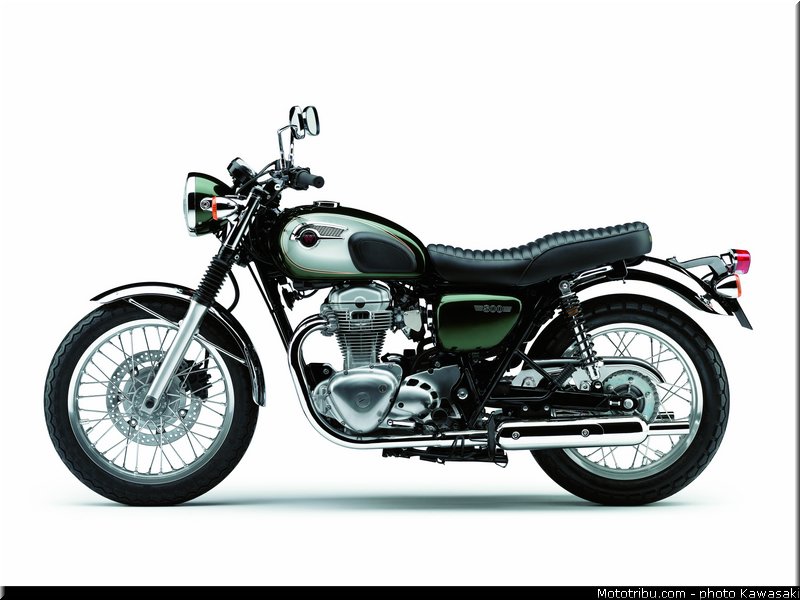 kawasaki_2012_w800_009