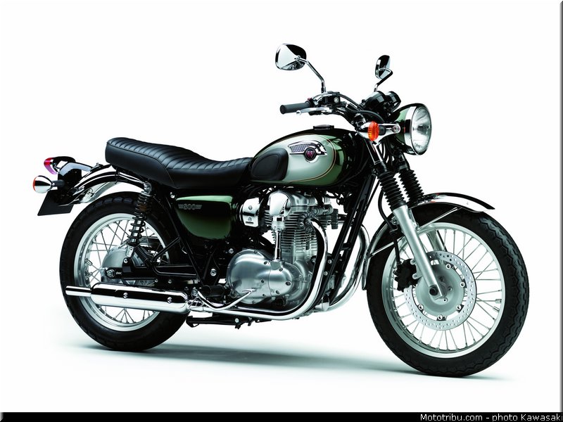 kawasaki_2012_w800_010
