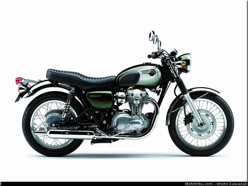 kawasaki_2012_w800_011