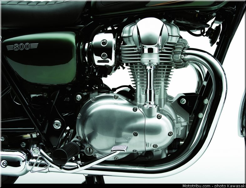 kawasaki_2012_w800_012