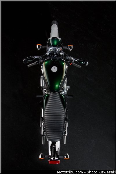 kawasaki_2012_w800_040