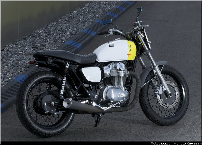 kawasaki_2012_w800_starck_03
