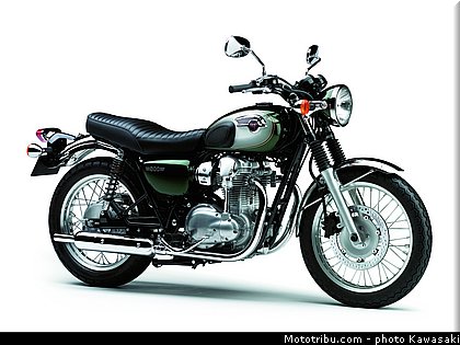 kawasaki_2012_w800_010.jpg