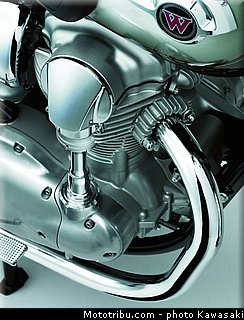 kawasaki_2012_w800_014.jpg