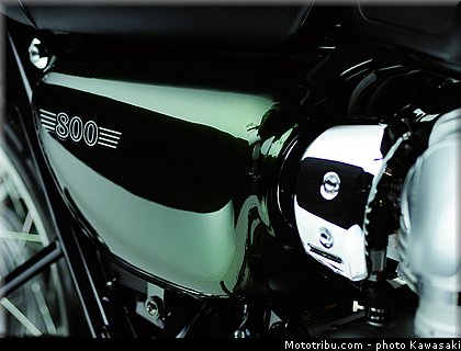 kawasaki_2012_w800_029.jpg