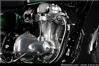 kawasaki_2012_w800_037.jpg