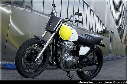 kawasaki_2012_w800_starck_06.jpg