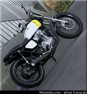 kawasaki_2012_w800_starck_07.jpg