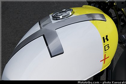 kawasaki_2012_w800_starck_09.jpg