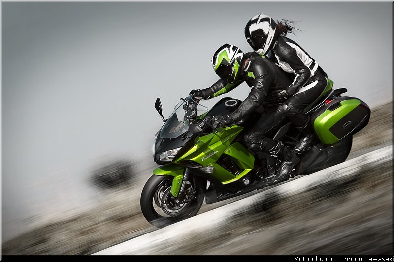 kawasaki_z1000sx_2011_001