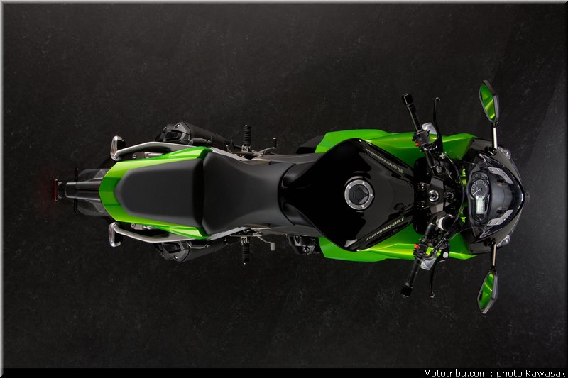 kawasaki_z1000sx_2011_009