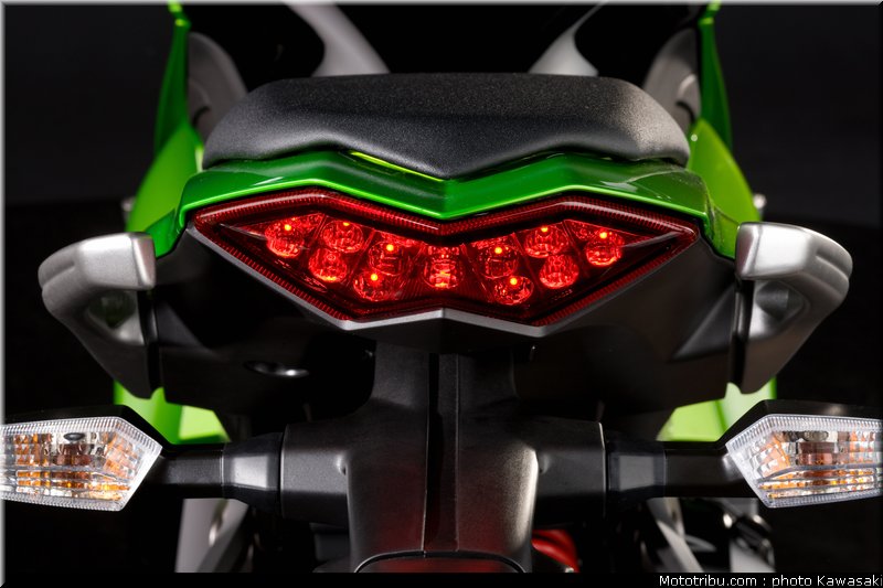 kawasaki_z1000sx_2011_042
