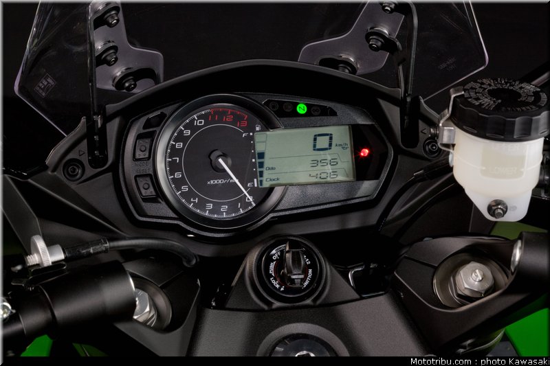 kawasaki_z1000sx_2011_045