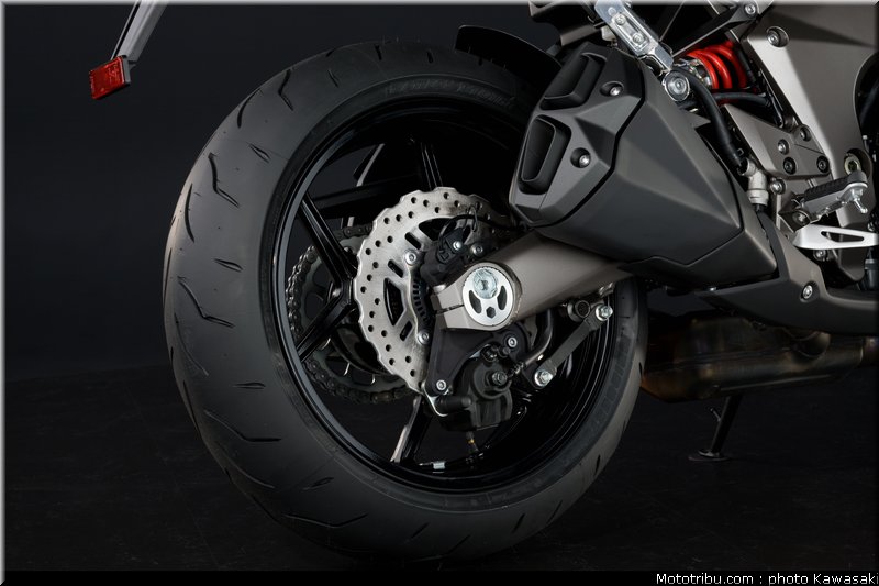 kawasaki_z1000sx_2011_053