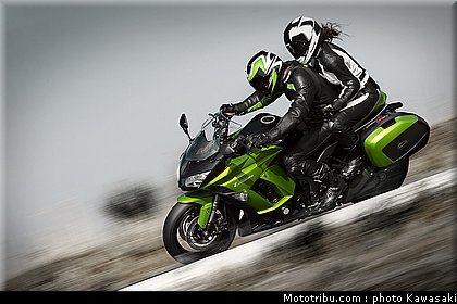 kawasaki_z1000sx_2011_001.jpg