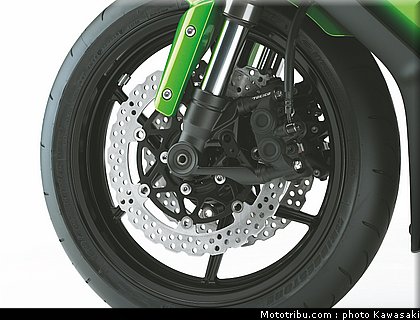 kawasaki_z1000sx_2011_027.jpg