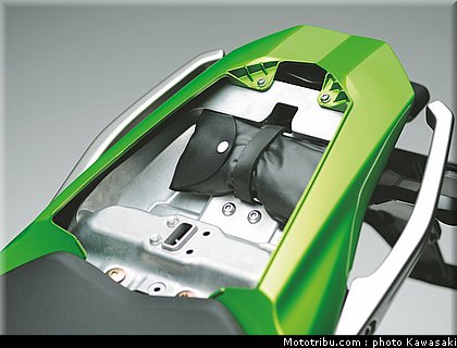 kawasaki_z1000sx_2011_028.jpg