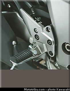 kawasaki_z1000sx_2011_047.jpg