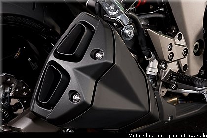 kawasaki_z1000sx_2011_052.jpg