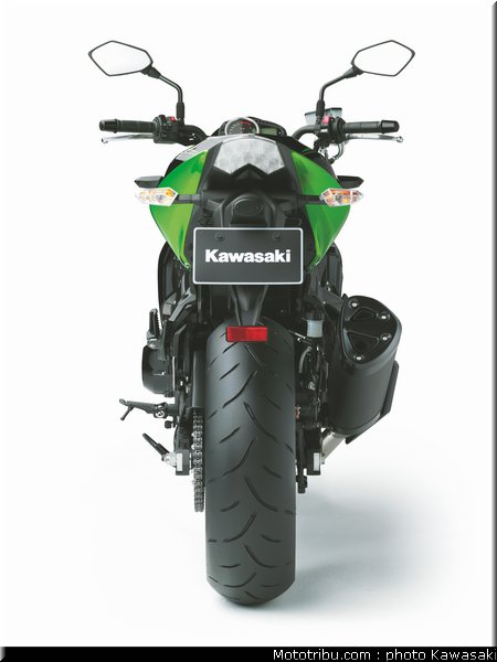 kawasaki_2011_z750r_011