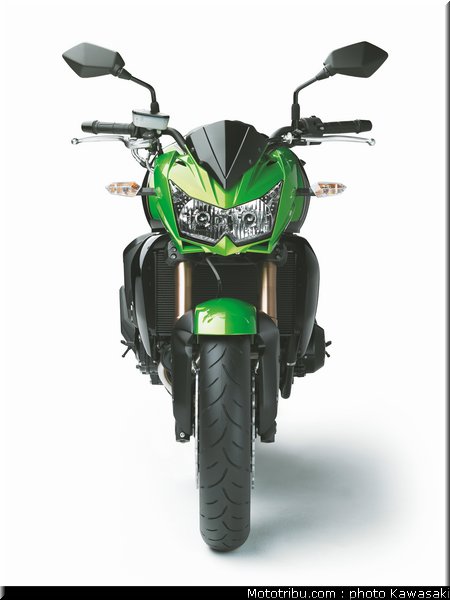 kawasaki_2011_z750r_012