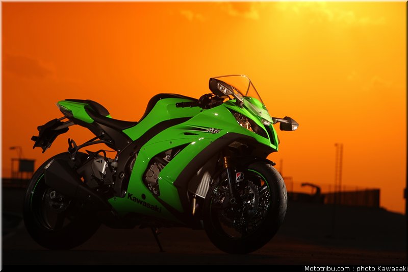 kawasaki_zx10r_2011_0004
