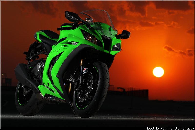 kawasaki_zx10r_2011_0006
