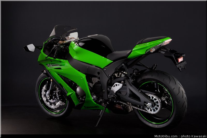 kawasaki_zx10r_2011_0009