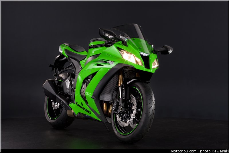 kawasaki_zx10r_2011_0010