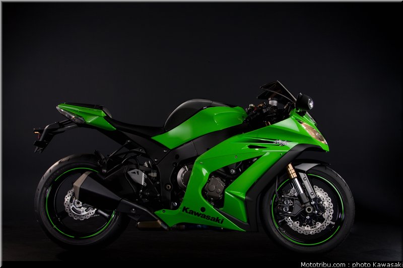 kawasaki_zx10r_2011_0011