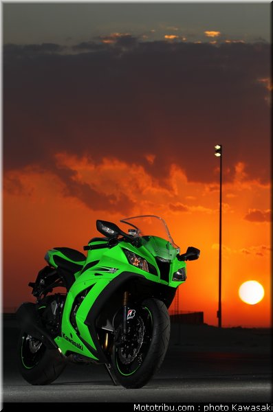 kawasaki_zx10r_2011_0027