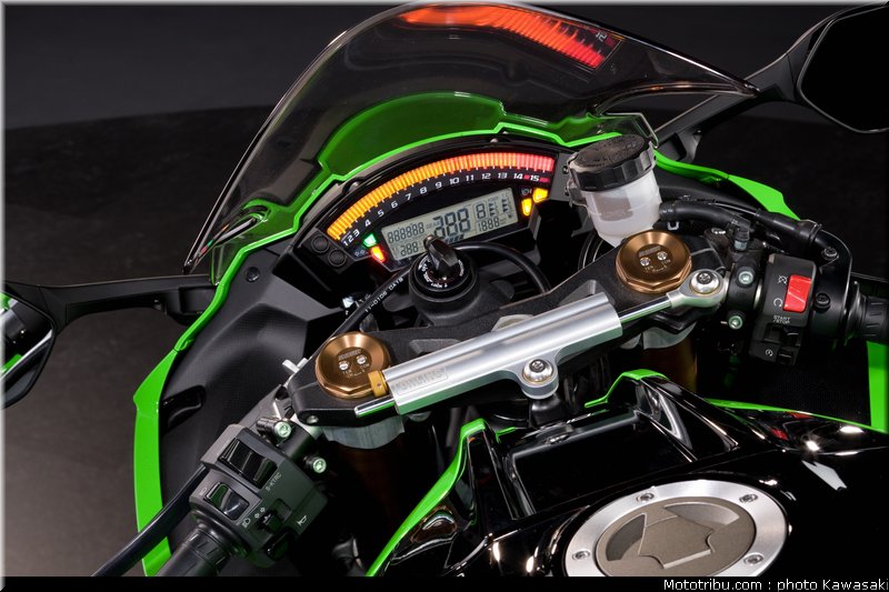 kawasaki_zx10r_2011_0057